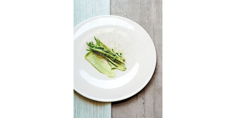 Spaghetti di asparagi verdi