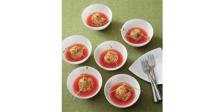 Mini meatballs in a tomato broth - recipe of the week