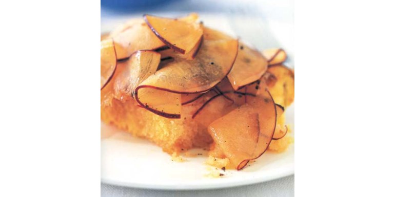 Torta al Madera con prugne marinate - Ricetta della settimana