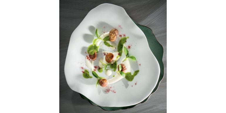 Fonduta di Taleggio, castagne cotte, schiuma di rosmarino e Borage cress