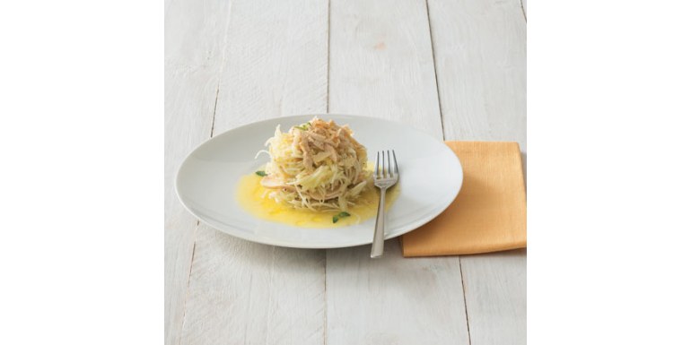 Insalata Waldorf con purea di ananas allo zenzero e menta