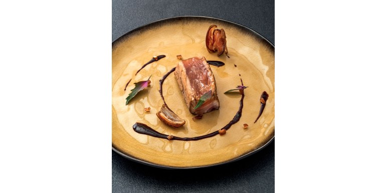 Filetto di pesce spada con salsa agrodolce di datteri
