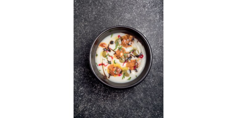 Crema di cavolfiori, riccio di mare e pistacchio